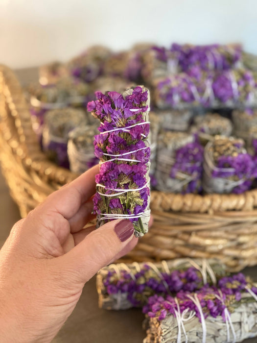 Picki Nicki - White Sage Smudge Sticks with Purple Flowers in Bulk