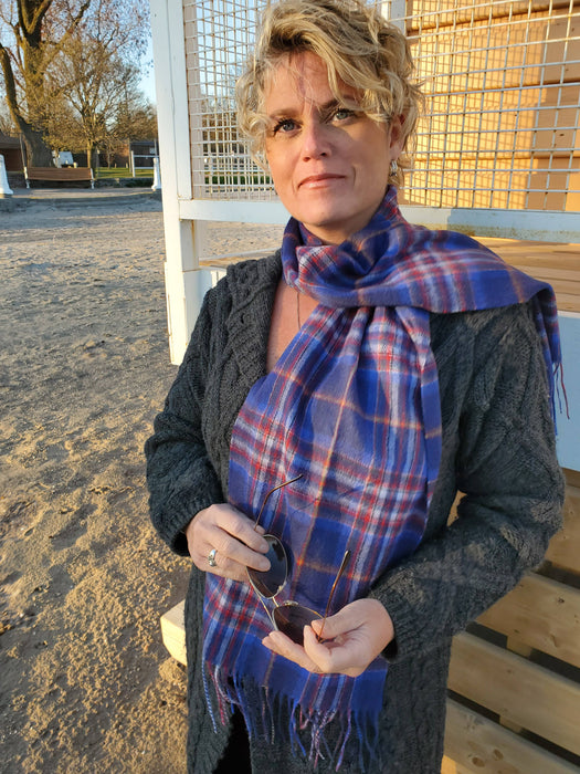 Patrick King Woollen Company - Esprit du Quebec Lambswool Scarves