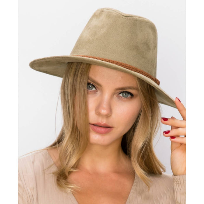 Queens INC - FEDORA HAT  SUEDE BRAID: SAND / ONE SIZE