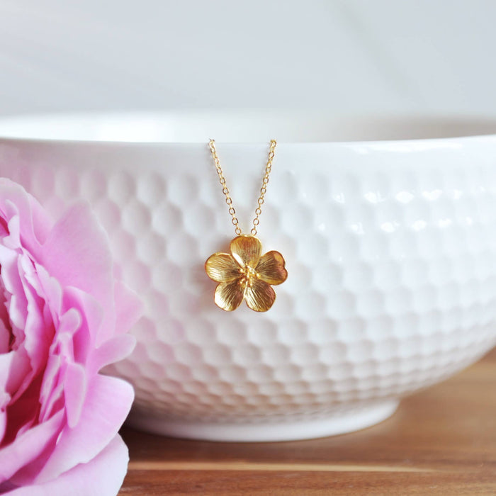 Oh So Lovely - AVERY Large Flower Necklace