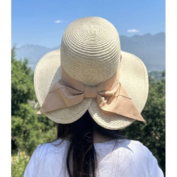 Queens INC - Washable and packable This stylish sun hat with a split back: LIGHT NATURAL / ONE SIZE