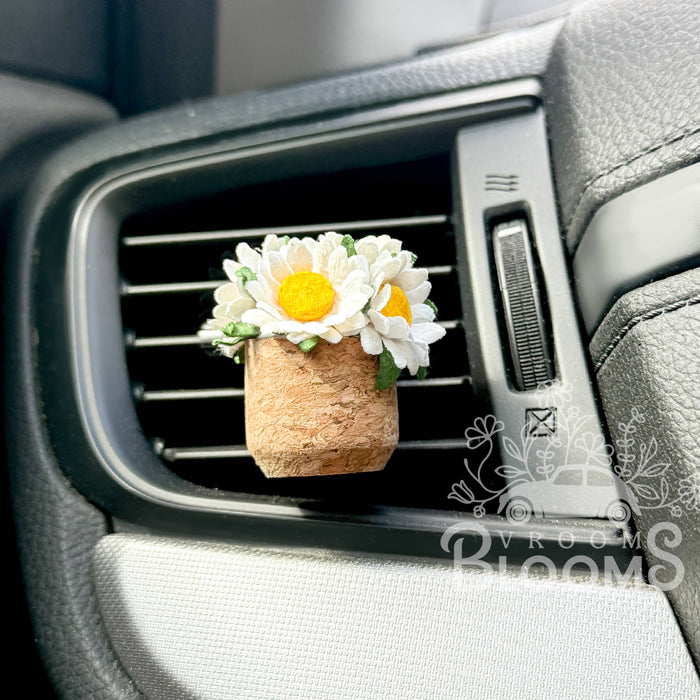 Vroom Blooms - Daisy Flower Vent Clip Car Air Freshener Diffuser (Reusable): Vanilla Bean Cupcake