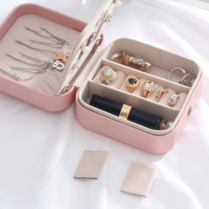 PEACH ACCESSORIES - PUR031 Crowned little jewellery organizer: Pink