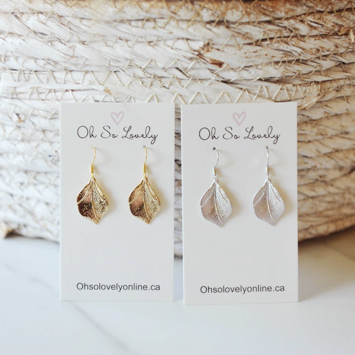Oh So Lovely - Andie Leaf Drop Earrings : Matte Silver