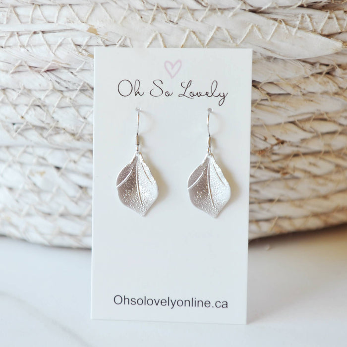 Oh So Lovely - Andie Leaf Drop Earrings : Matte Silver