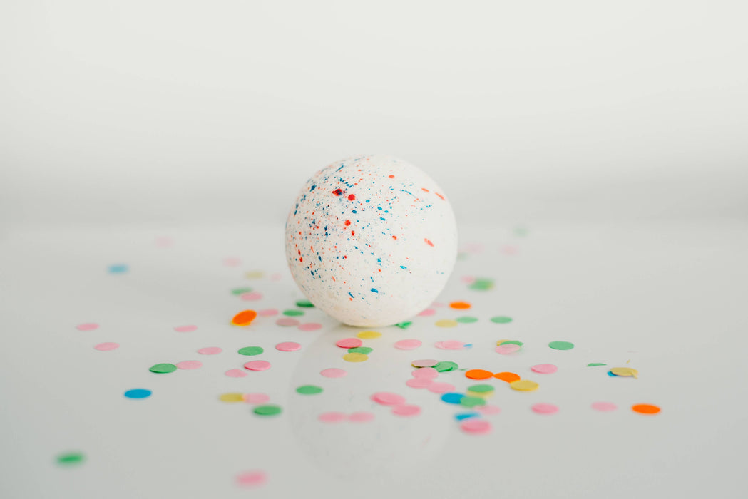 SOAK Bath Co - Birthday Cake Bath Bomb